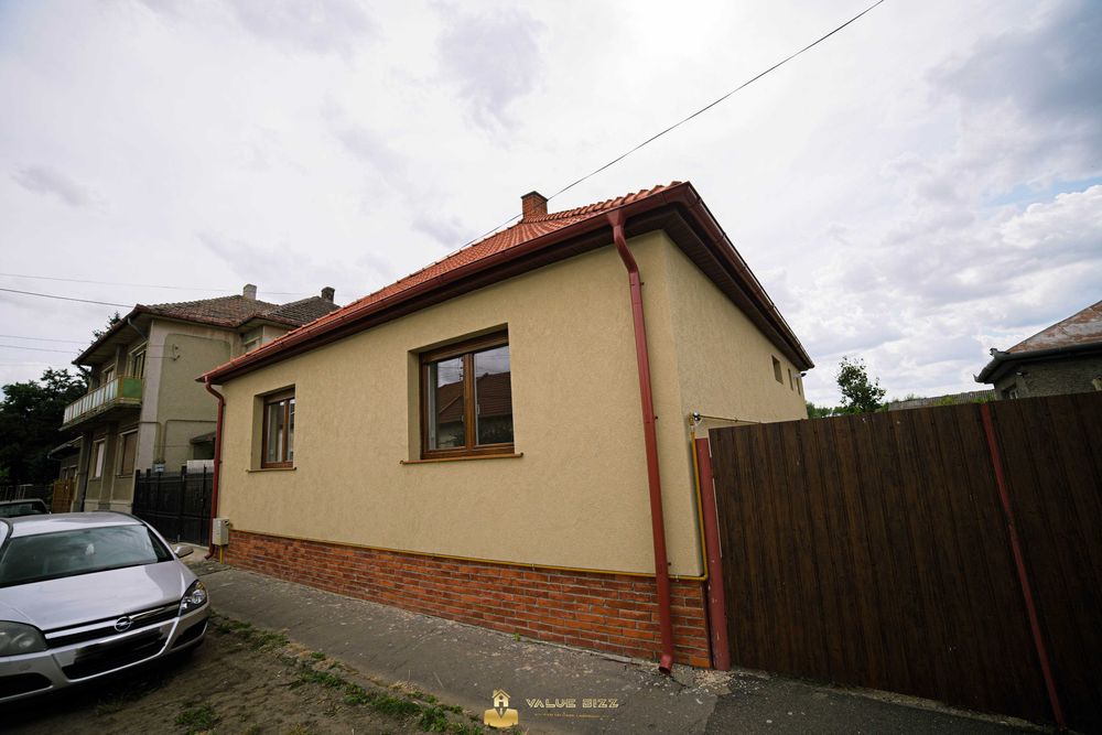 Casă complet renovată în 2026 | 110 mp utili | Teren 490 mp | Strada Traian/ Carei