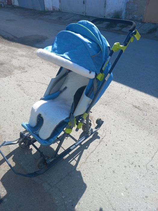 Продам санки  ..