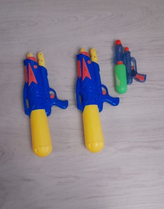 Pistoale si pompe pt apa