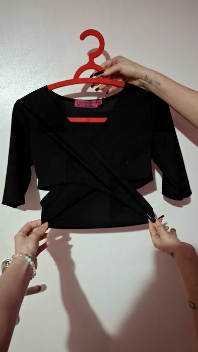 Блузи от различни марки