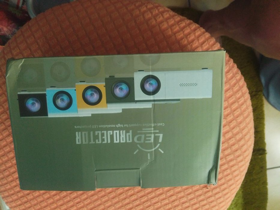 Videoproiector(nou)