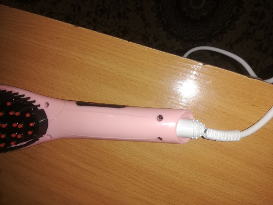 Расчёска выпрямитель