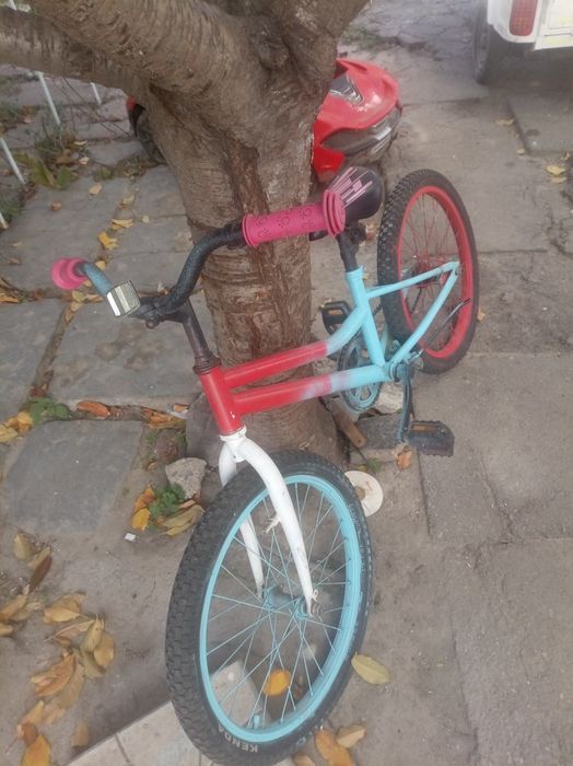Vând bicicleta eftina de copii