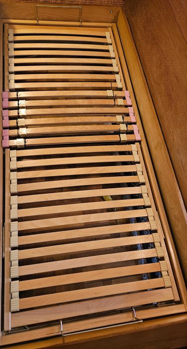 НАМАЛЕНА ЦЕНА! Подматрачни рамки 2 бр. За легла 82/186 см.