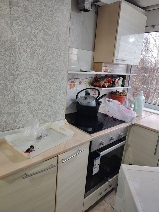 Отдам кухонный гарнитур