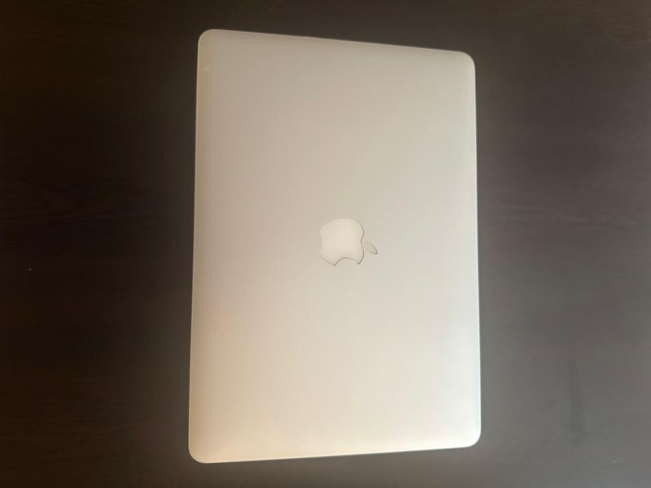 Vând Laptop MacBook