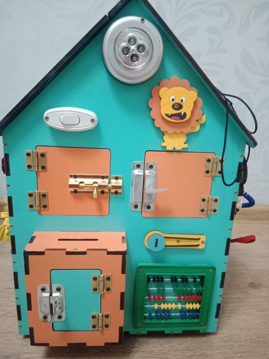 Продается бизидомик