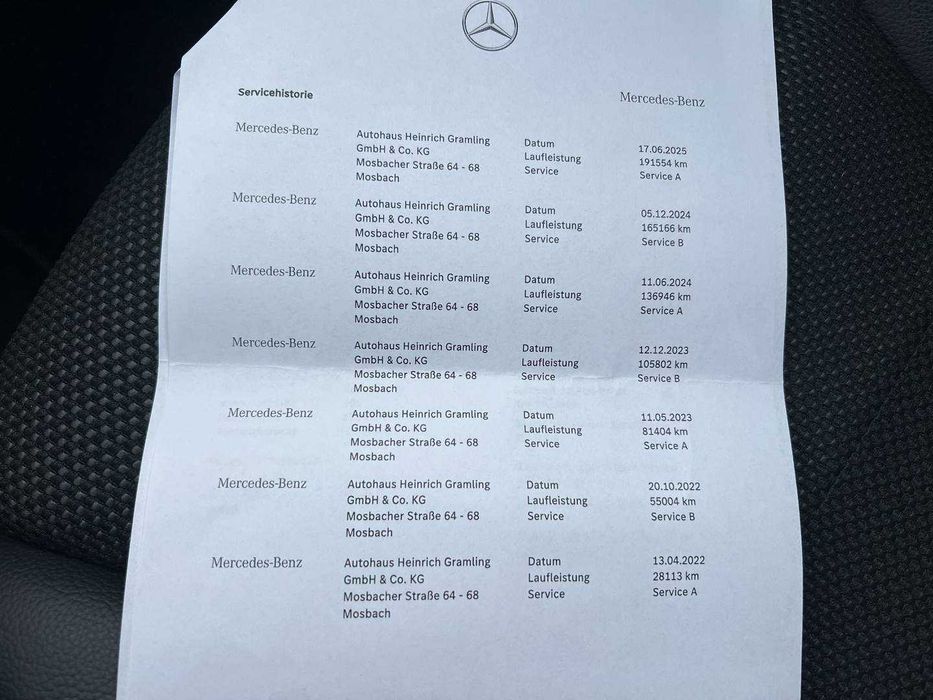 Mercedes GLC 300de Plug-in Hybrid garantie 2027 IMPECABILA!!!