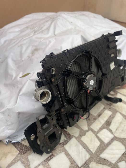 Fata complecta radiatoare ventilatoar intaritura bara vw transportert5