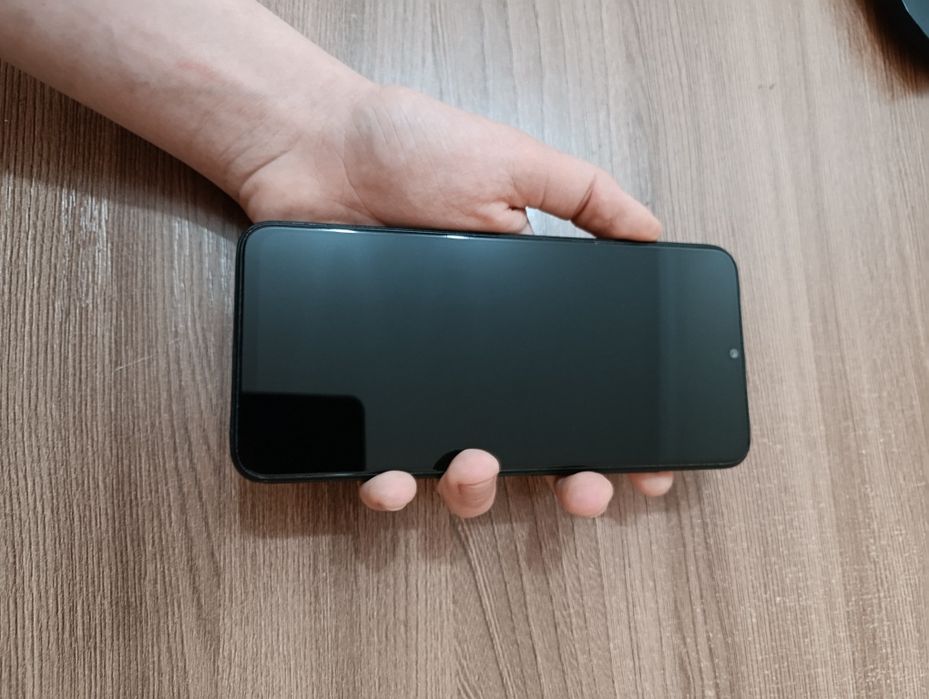 Poco m5 в хорошем состоянии