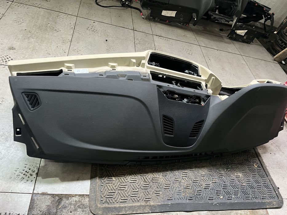 Арматурно табло бмв 5 г30/31 ( armaturno tablo bmw 5 g30/31 )