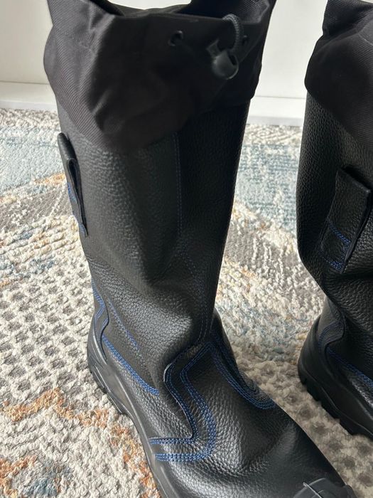 Продаю рабочие сапоги