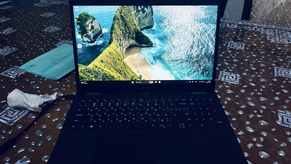 Ноутбук DELL офис