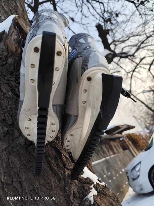 Коньки полупрофессиональные