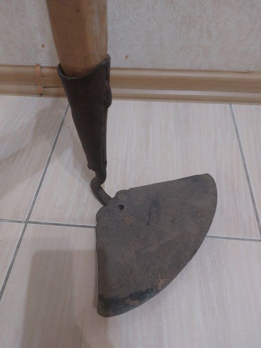 Тяпка, грабли советские