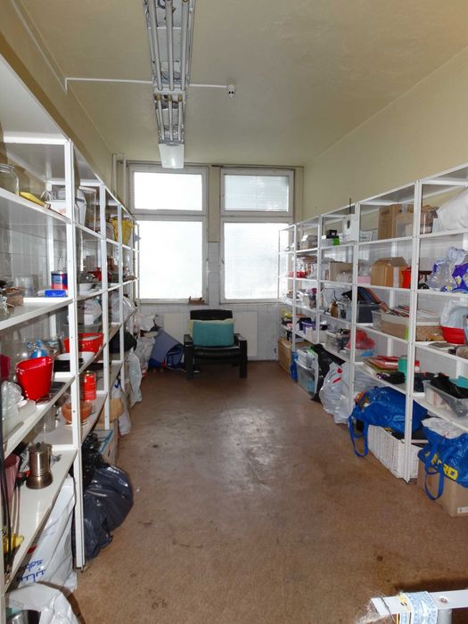 Продава се Офис в Велико Търново, Промишлена зона - Запад - 300 кв.м за 600 €/кв.м - Снимка #10