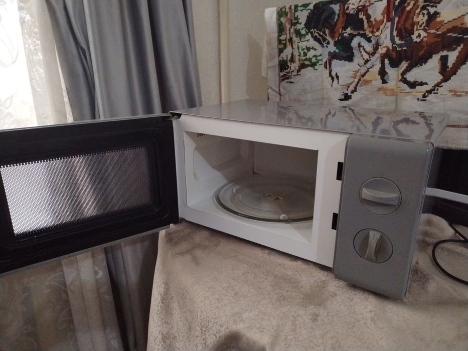 Микроволновка рабочая
