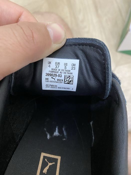 Продам кроссовки