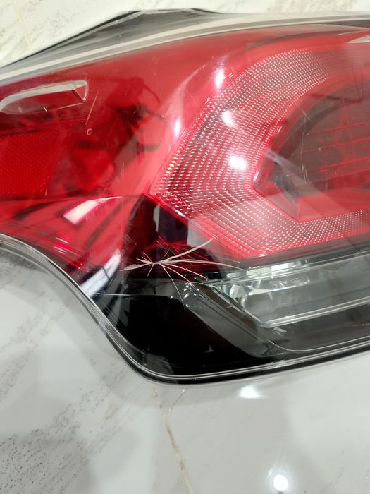 Задний фар Тойота рав 4