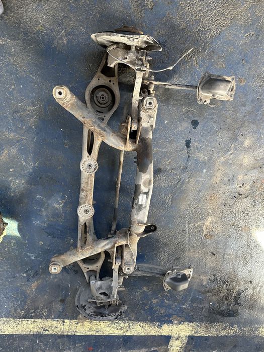 Punte spate  4x4 vw tiguan 5n passat cc b7