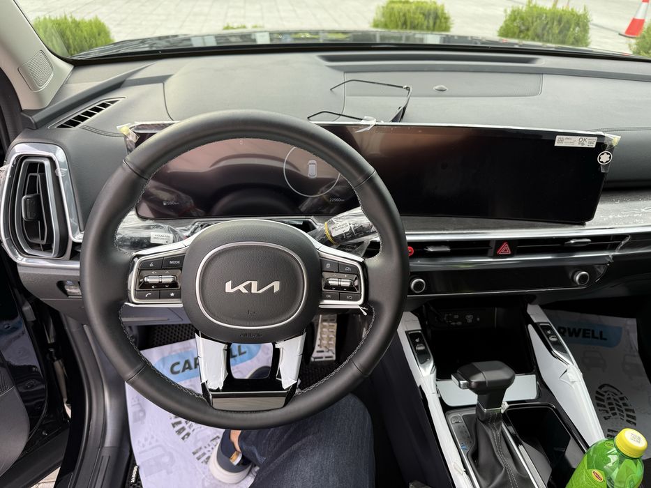 Продаётся KIA Sorento 2024г 2,5 7 местный цвет черный