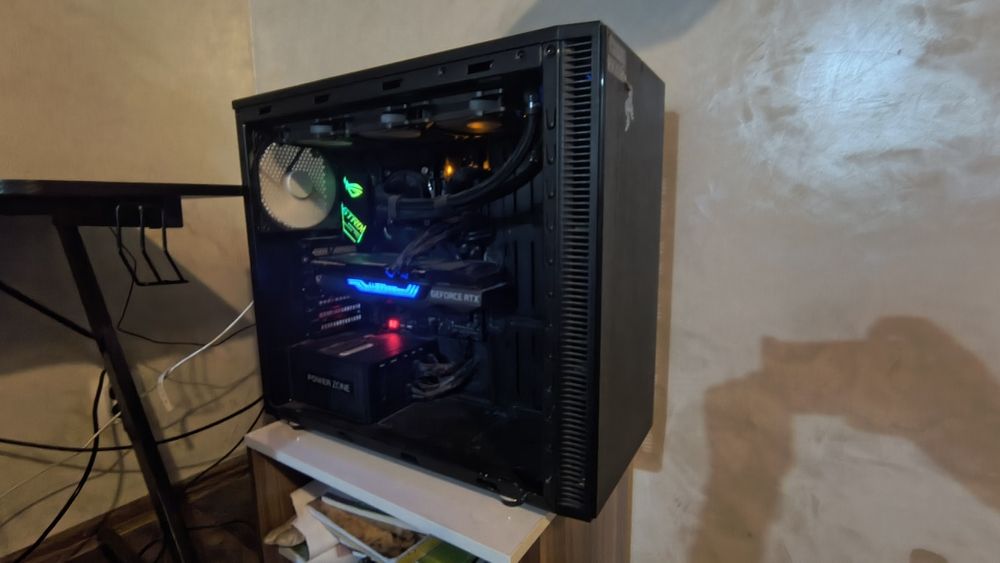 RTX 3090 / i9 / 32GB – Топ гейминг PC
Здравейте,продавам геймърски ком