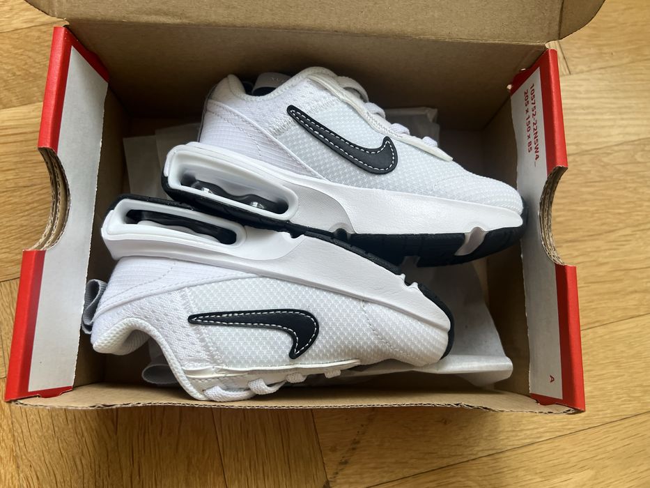 Nike - Спортни обувки Air Max INTRLK Lite с нисък профил, Бял