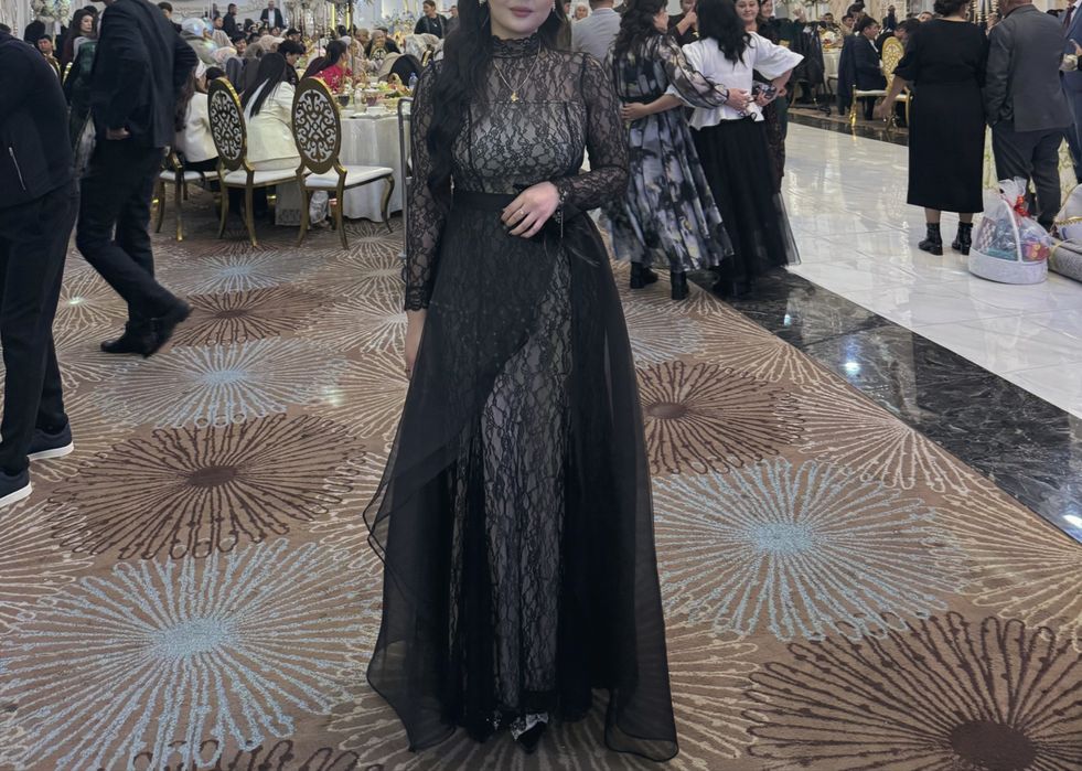 Вечерный платья хорошим состояние