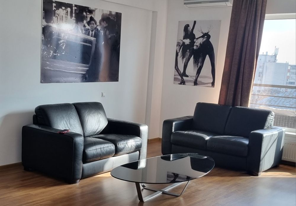 Vand canapele de piele, Bucuresti!