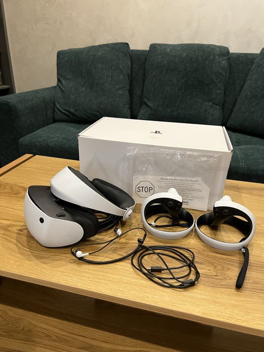 Продаю PlayStation VR2 (PS VR2) в идеальном состоянии.