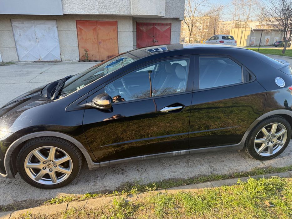 HONDA Civic-8 генерация