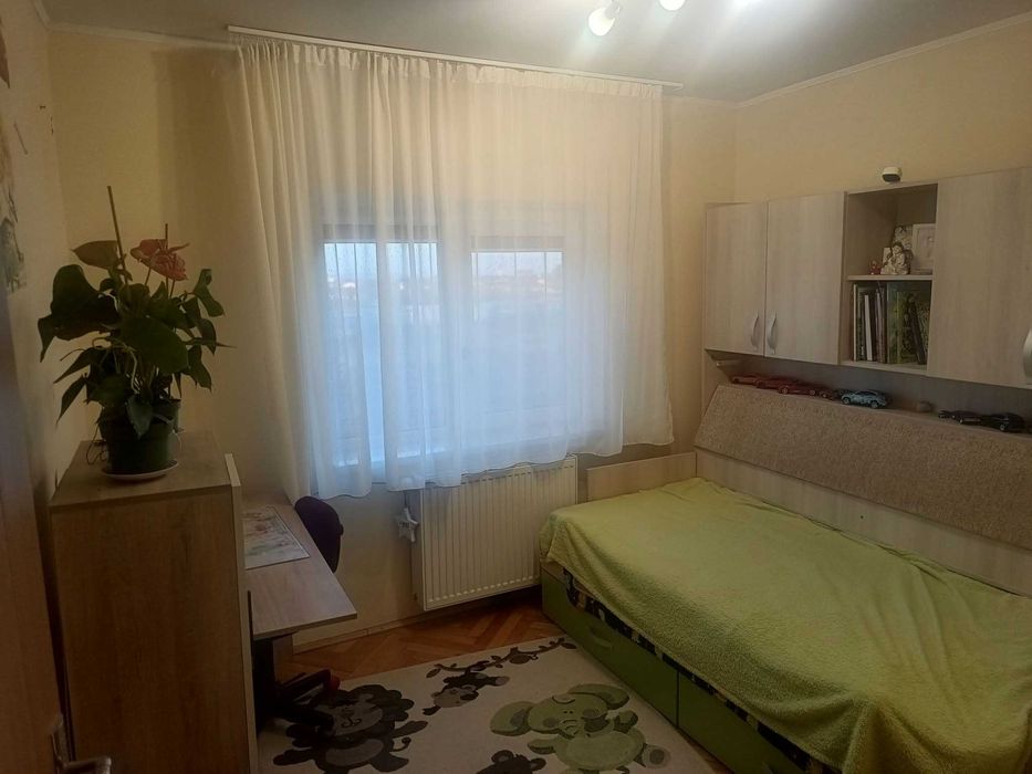 Apartament 4 camere