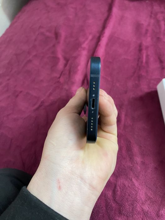 Айфон 13 акб 100%