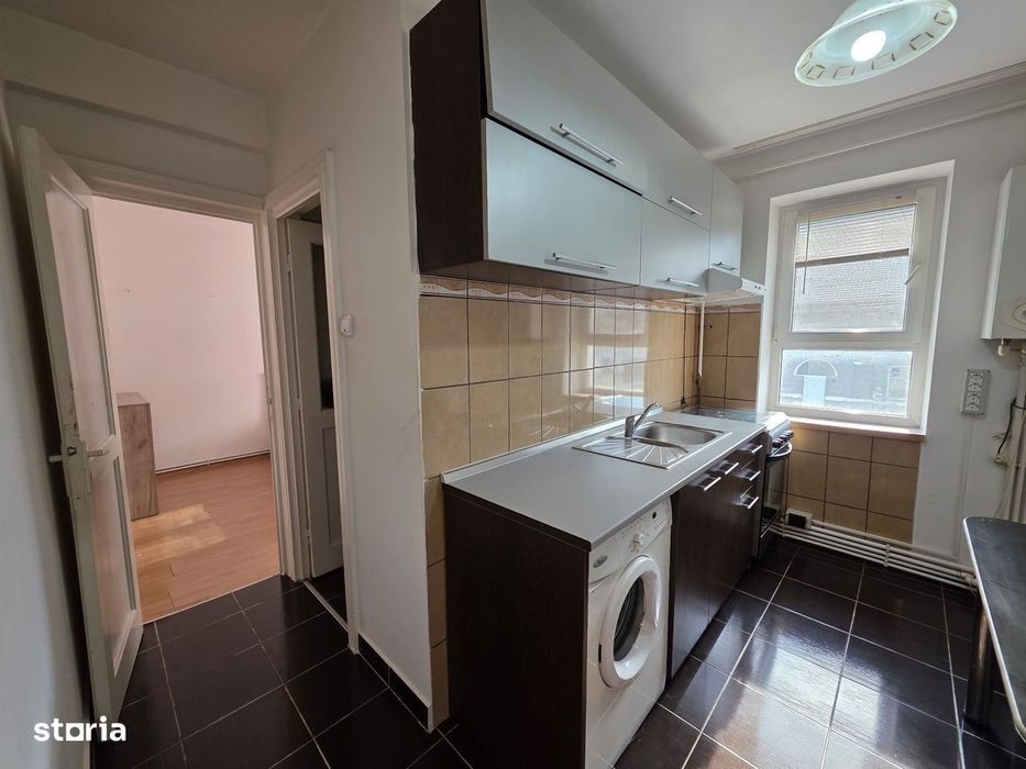 Apartament 2 camere decomandat, 40 mp utili, etaj 1,zonă Progresu–Deva — fotografia 1
