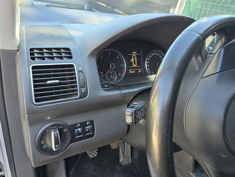 Touran 2012  2.0 TDI pret FIX