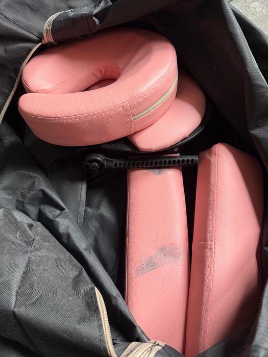 Masa de masaj corporal in stare foarte buna.