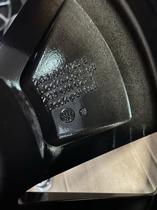 18ц 5х112 Audi Q2 VW Passаt T Roc Tiguan Touran Skoda Octavia Kodiq