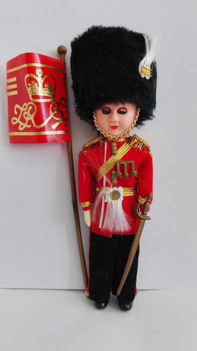 Оригинална кукла,рядка.Кралски гвардеец.Бъкингам-Англия.