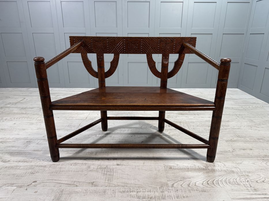 Шведска монашеска пейка Р313