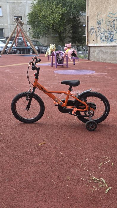 Bicicleta impecabilă