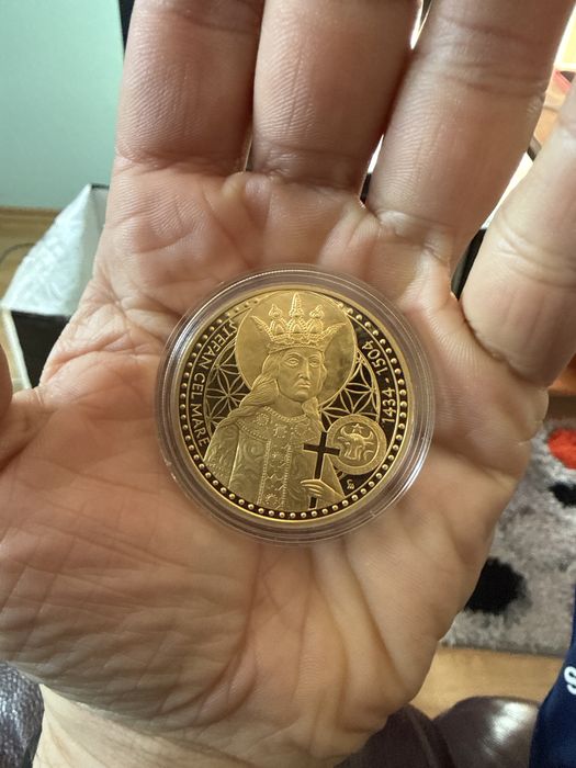 Vand 2 monede Stefan Cel Mare