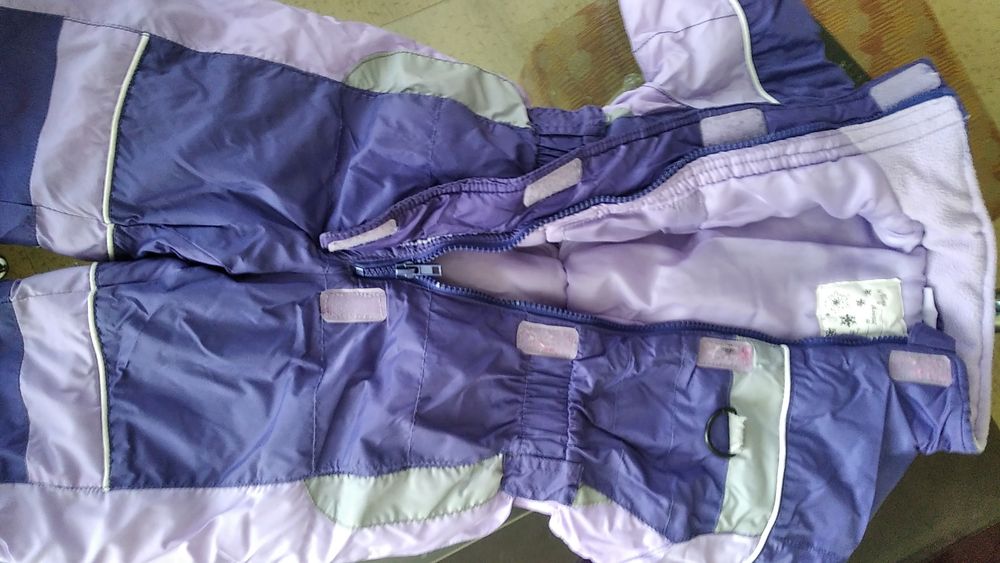 Продавам детски зимен космонавт размер 86