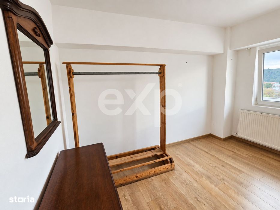Apartament cu 3 camere, ultracentral in Campina