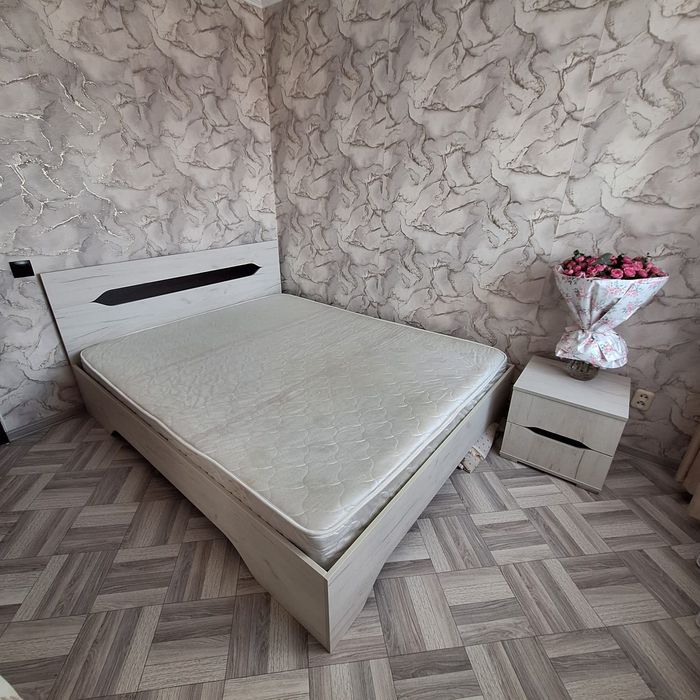 Двухспальная кровать