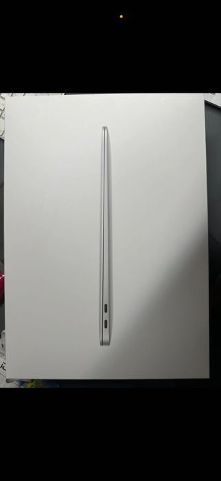 Macbook air m1 8/256