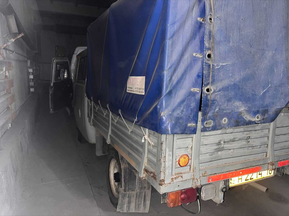 Автомобиль УАЗ 39094