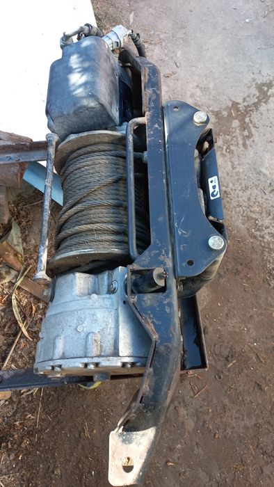 Продам лебётку на 12 волт