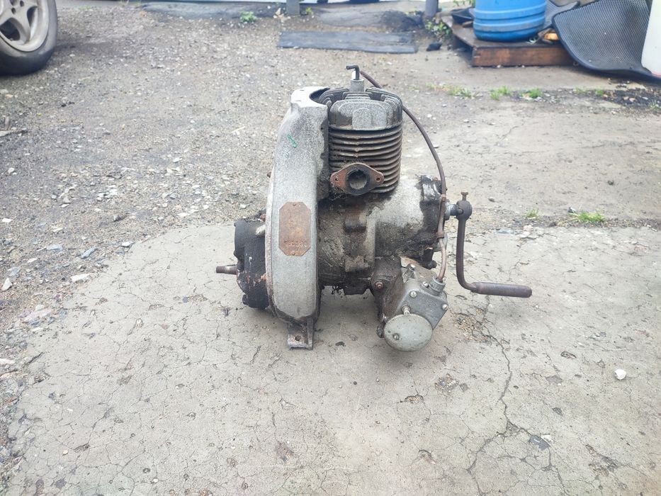 продам двигатель.