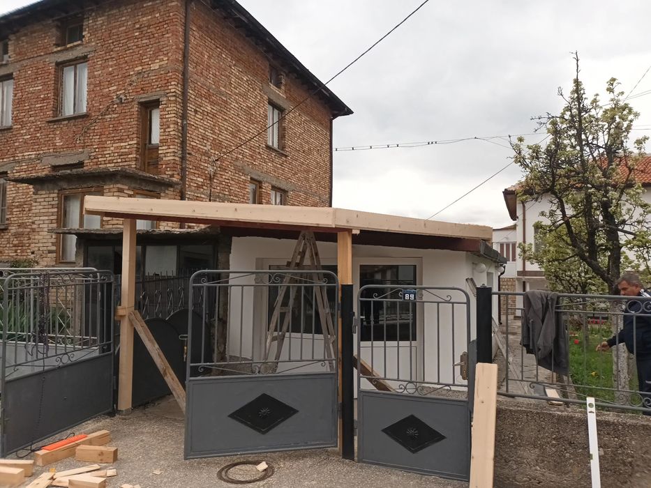 Ремонт на покриви от фирма