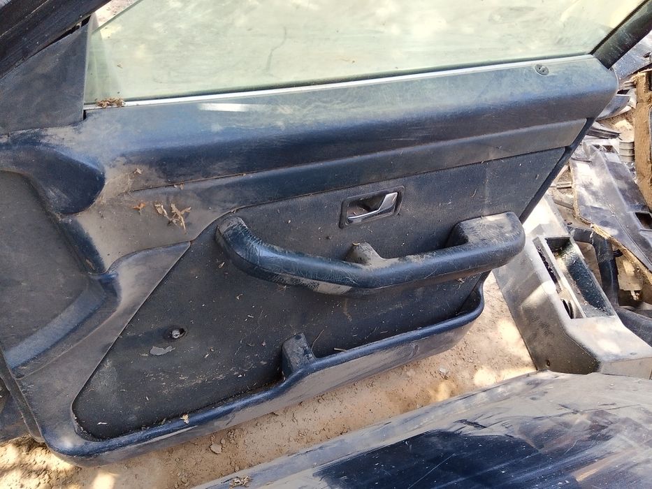 Ауди 100 есыктер